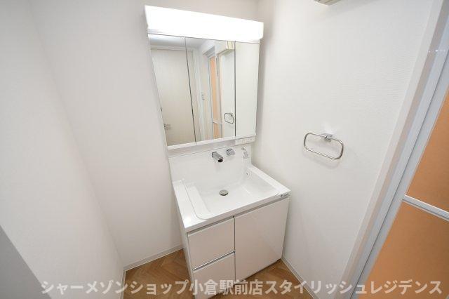 拡大写真:Mys Casetta Kokura 1階102の洗面所