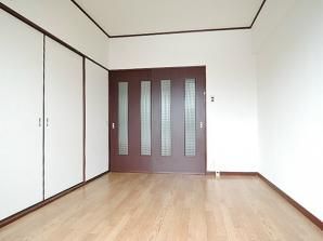 拡大写真:ニューサンリバー小倉 2階203のエントランス