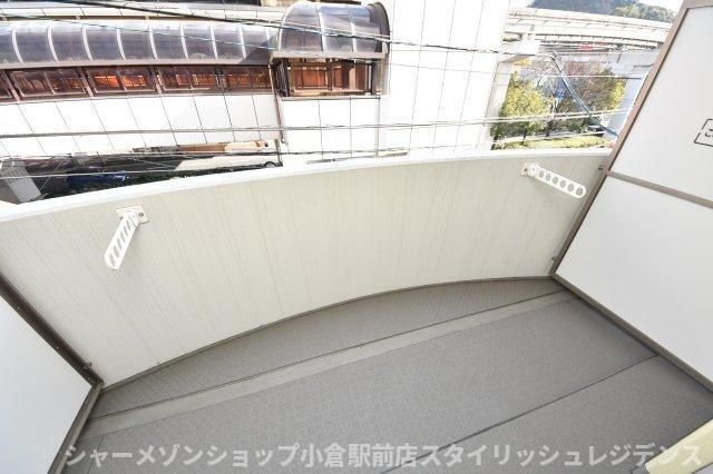 拡大写真：リファレンス嵐山口 3階301のバルコニー