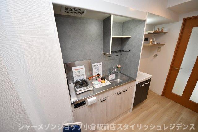 拡大写真：リファレンス嵐山口 3階301のキッチン