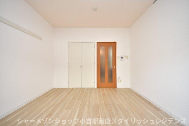 拡大写真：リファレンス嵐山口 3階301の居間