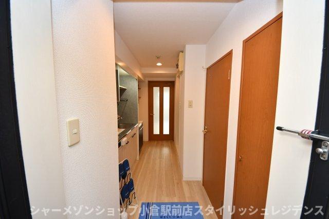 拡大写真：リファレンス嵐山口 3階301の玄関
