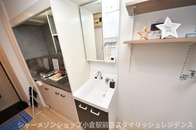 拡大写真：リファレンス嵐山口 3階301の洗面所