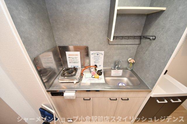 拡大写真：リファレンス嵐山口 3階301のキッチン