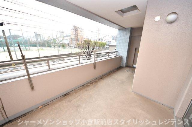拡大写真:フリーリー守恒 2階205のバルコニー