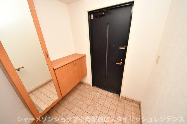 拡大写真:フリーリー守恒 2階205の玄関
