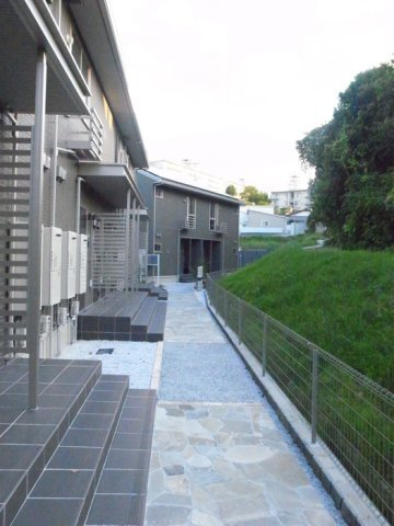 拡大写真:D-room泉台 B棟 1階101のその他共有部分
