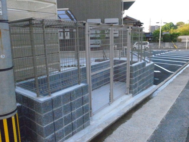 拡大写真:D-room泉台 B棟 1階101のその他共有部分