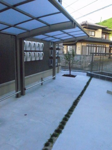 拡大写真:D-room泉台 B棟 1階101のその他共有部分