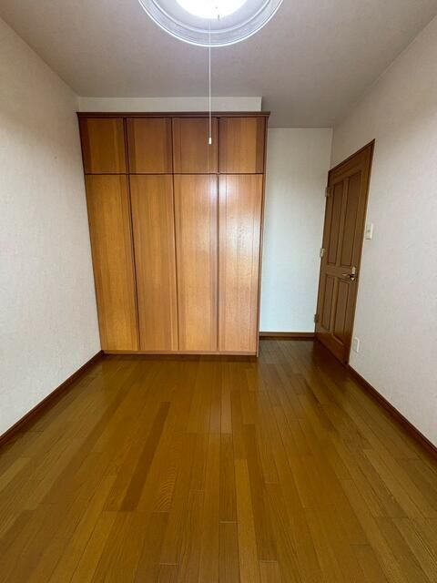 拡大写真：アーティックスエグゼ足原 4階302の寝室