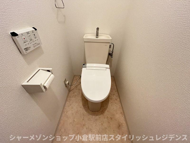 拡大写真:イデアコミュニティ 3階302のトイレ