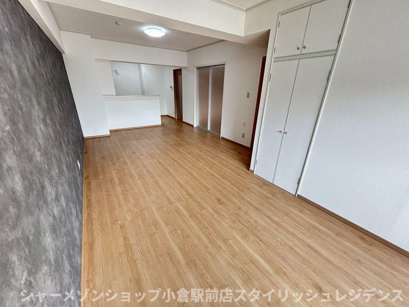 拡大写真:イデアコミュニティ 3階302の居間
