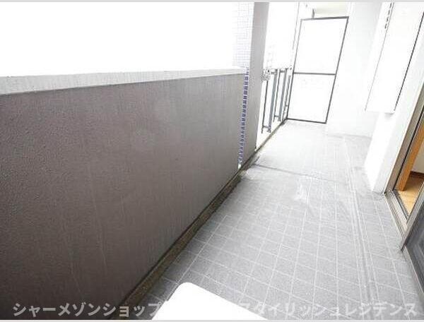 拡大写真:リブラ ブライト 4階402のバルコニー
