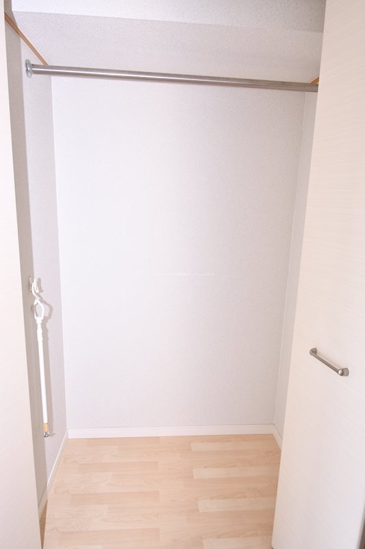 拡大写真:ヒット馬借テラス 5階503の収納