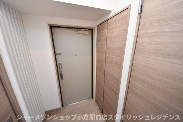 拡大写真:G-Apartment開 1階102の玄関