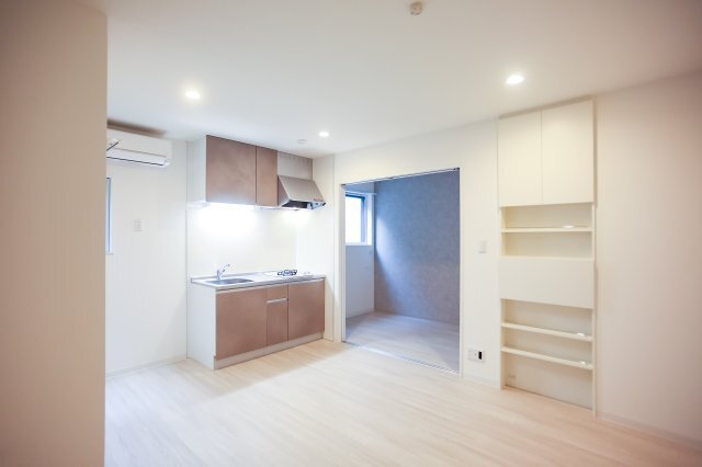 拡大写真:Tidy西小倉 3階302の写真は類似です。