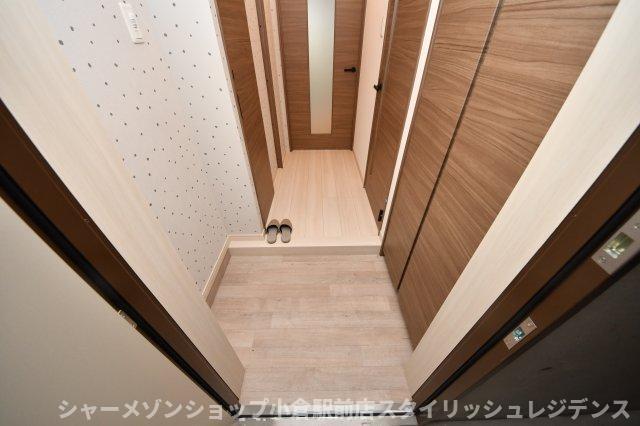 拡大写真:G-Apartment開 2階203の玄関