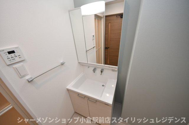 拡大写真:G-Apartment開 2階203の洗面所