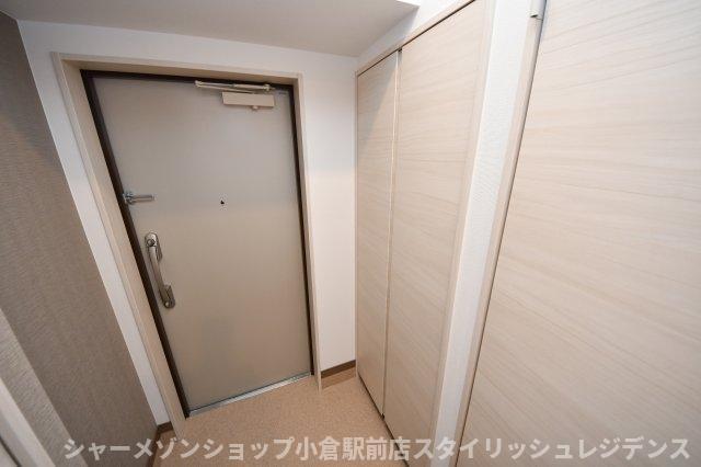 拡大写真:G-Apartment開 4階405の玄関