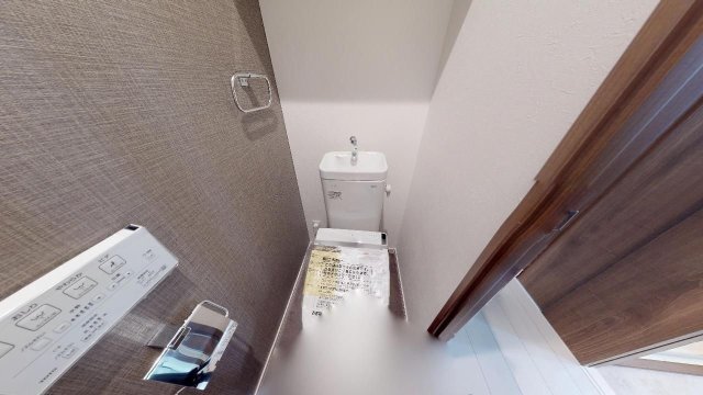 拡大写真:THE SQUARE・Platinum Residence 9階902のトイレ
