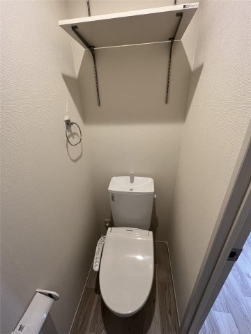 拡大写真:YOURMAISON萩崎 1階105のトイレ