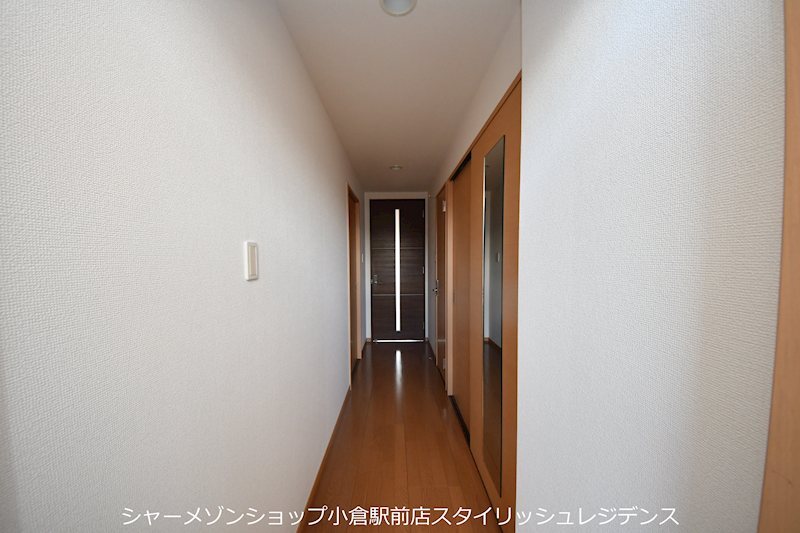 拡大写真:GRAVIS 6階603の玄関