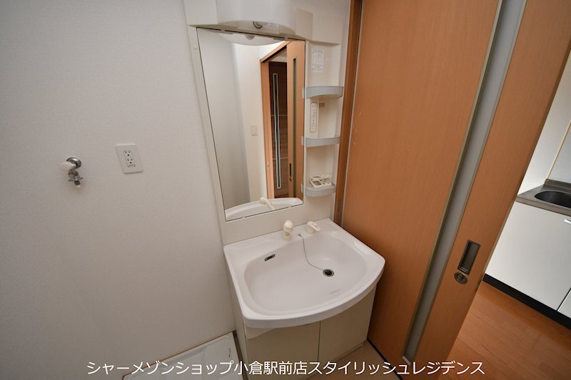 拡大写真:GRAVIS 6階603の洗面所