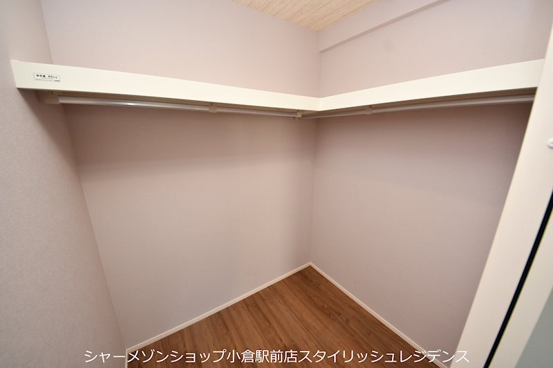 拡大写真:グレース上富野 3階303の収納