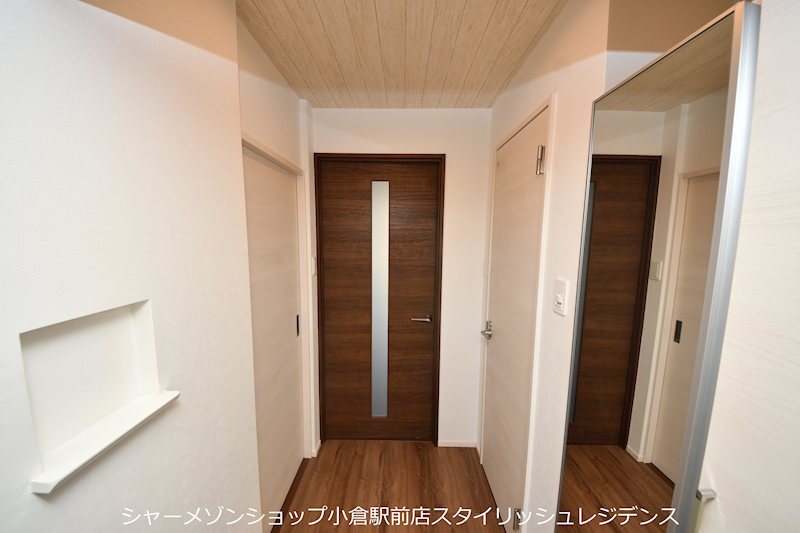 拡大写真:グレース上富野 3階303の玄関