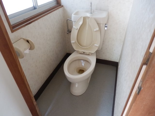 拡大写真:小平井住宅 1階1のトイレ