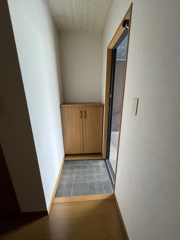 拡大写真:シティハイツマスヒラB棟 2階203の玄関