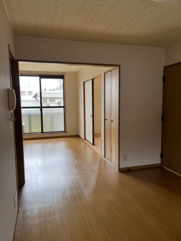 拡大写真:シティハイツマスヒラB棟 2階203の居間
