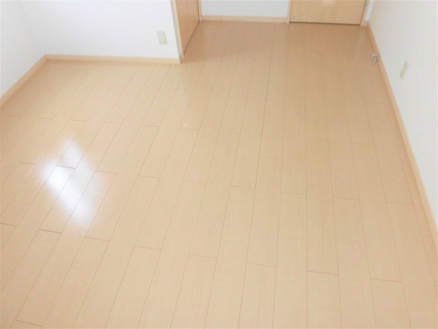 拡大写真:Espoir Yutaka 2階201の洋室