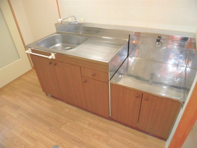 拡大写真:レスパスドルポⅡ 2階202のキッチン
