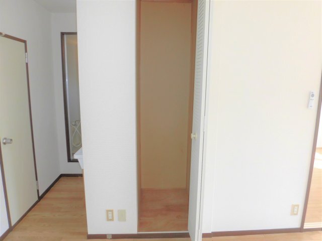 拡大写真:パナタウン杉ノ本B 2階201の収納