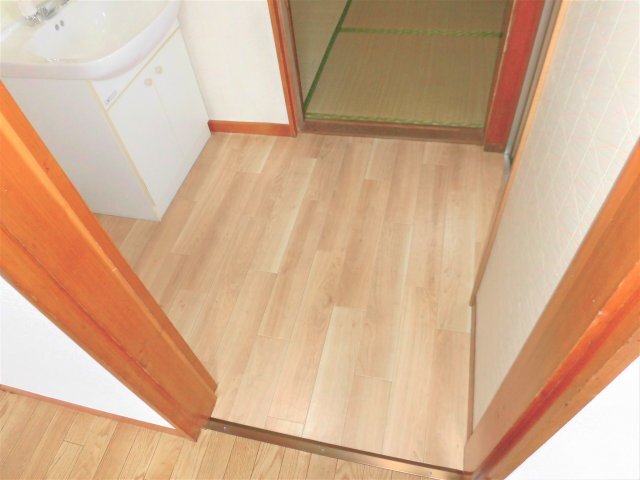 拡大写真：墨俣町K様戸建貸家 1階1の洗面所
