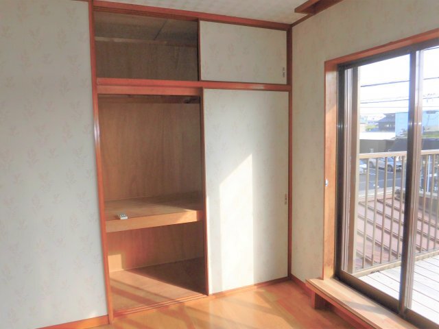 拡大写真：墨俣町K様戸建貸家 1階1の収納