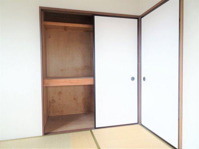 拡大写真:アプレシェ 3階301の収納