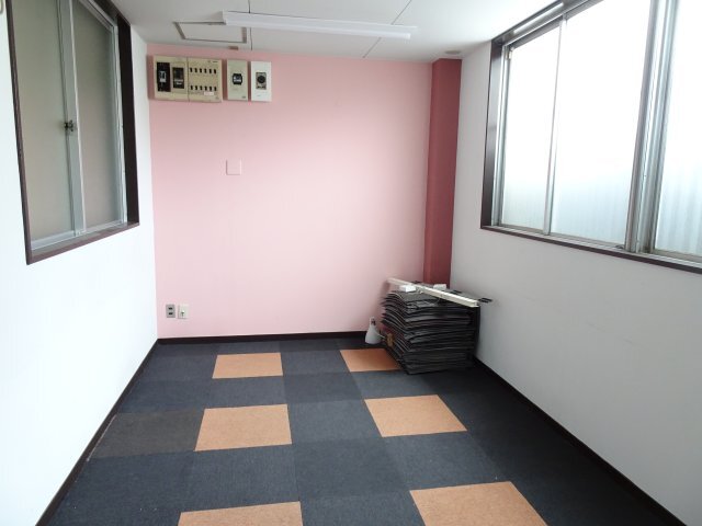 拡大写真:大垣市南頬町店舗事務所 1階1の内装