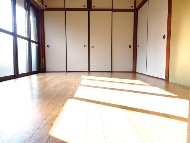 拡大写真：笠縫町貸家 1階中の内装