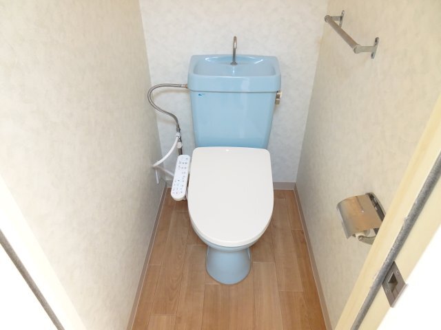 拡大写真:フォーブル平成 2階202のトイレ