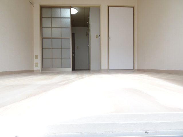 拡大写真:フォーブル平成 2階202の洋室