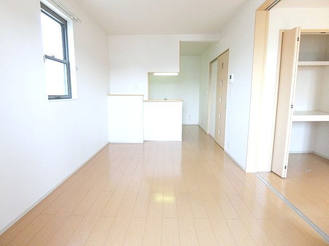 拡大写真:アージュb 2階201の内装