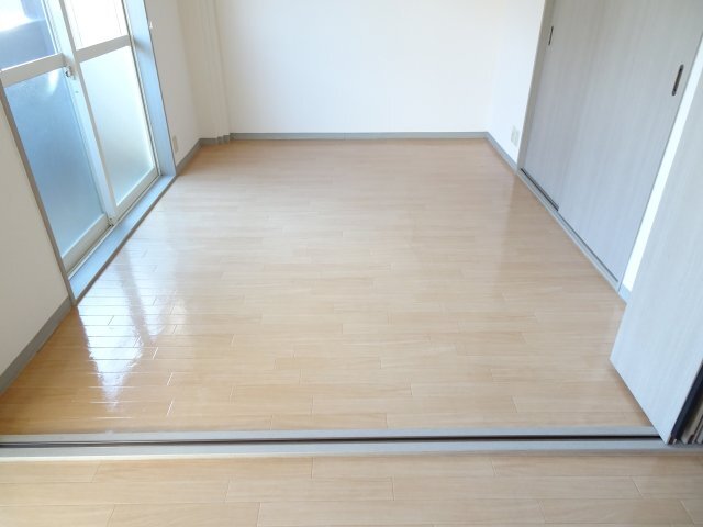 拡大写真:メイプルハウス 1階103のイメージ写真