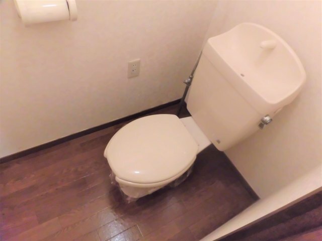 拡大写真:グリーンハウス 2階207のトイレ