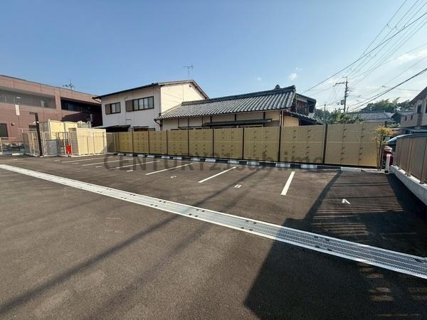拡大写真:琳翔・石部 3階105の駐車場