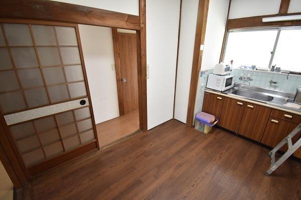 拡大写真:本宮2丁目貸家 0のリビング