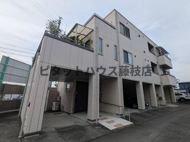 拡大写真:藤枝市瀬戸新屋 2階201の外観