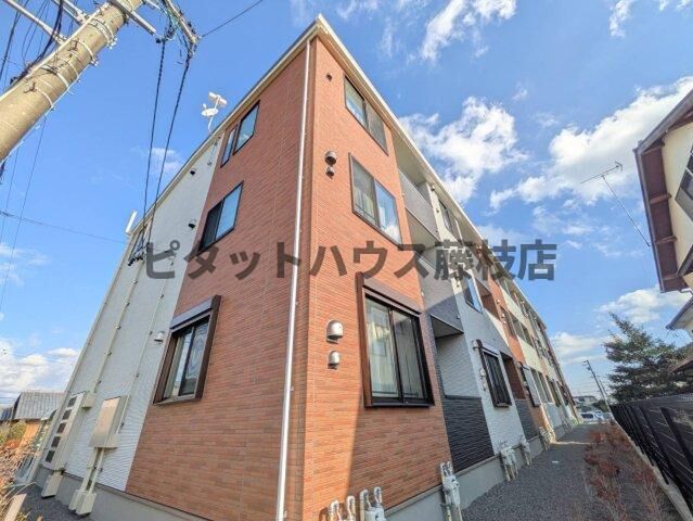 拡大写真:藤枝市高柳3丁目 2階206の外観