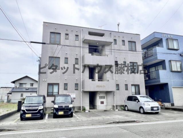 焼津市駅北1丁目の外観